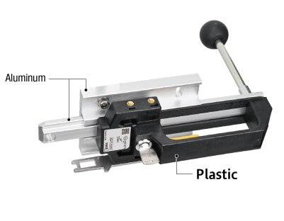 Plastic & aluminum hybrid design<br>Compact, lightweight but robust